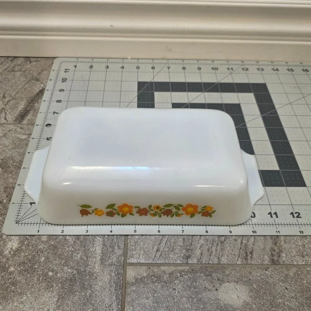 VTG. Fire King Anchor Hocking Gingham Floral 1qt Loaf Pan 441 Made In The U.S.A.